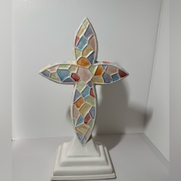 Avon Bisque with Mosaic Ceramic Glass Light up Cross. (C) - Picture 5 of 8